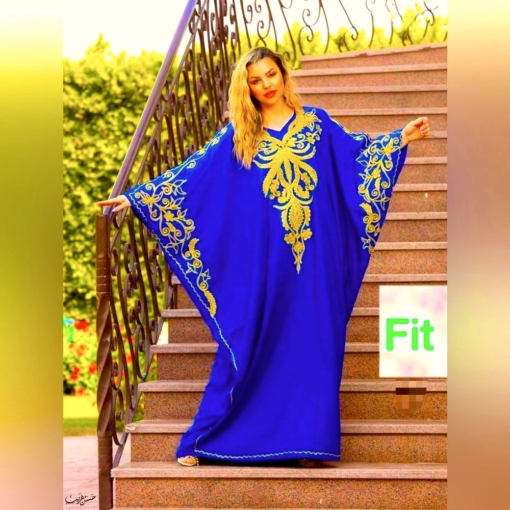 NWOT Beautiful blue gown for women size XL